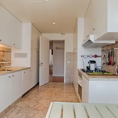 Libest Chiado 1 - Largo Do Carmo * リスボン